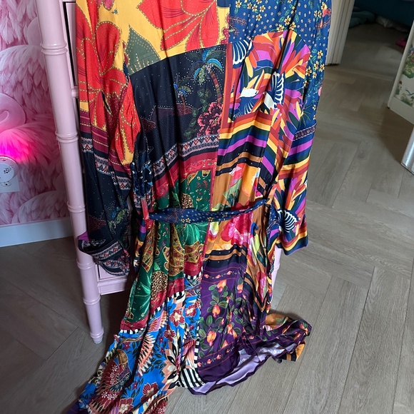 FARM Rio Mix Scarves Chemise Midi Dress NWT - Picture 10 of 14